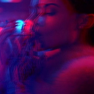 扒掉乳罩露出奶头壁纸
